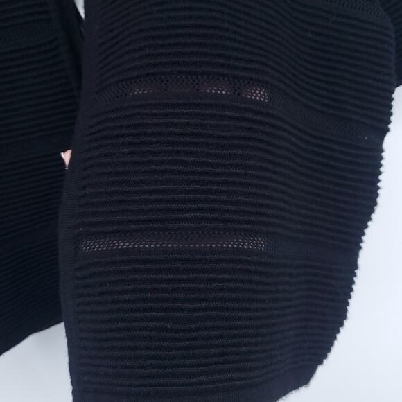 Premise Mod Versatile Minimal Crop Black Textured Short Sleeve Cardi Jacket XS - Picture 5 of 10